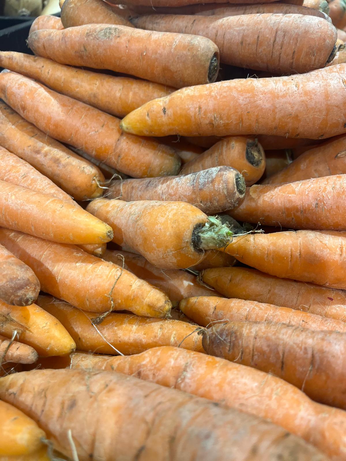 Fresh  Carrots